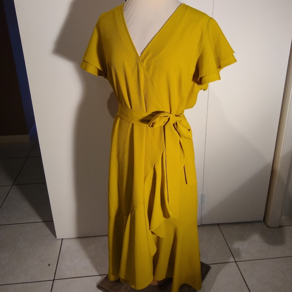 Flattering flowy ruffled dress